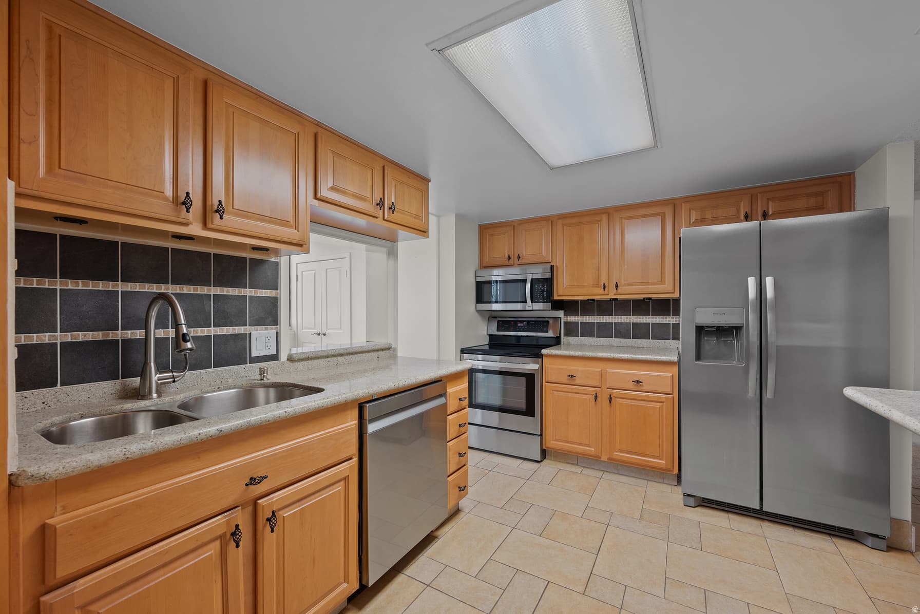 241 N VINE ST #805W photo 1
