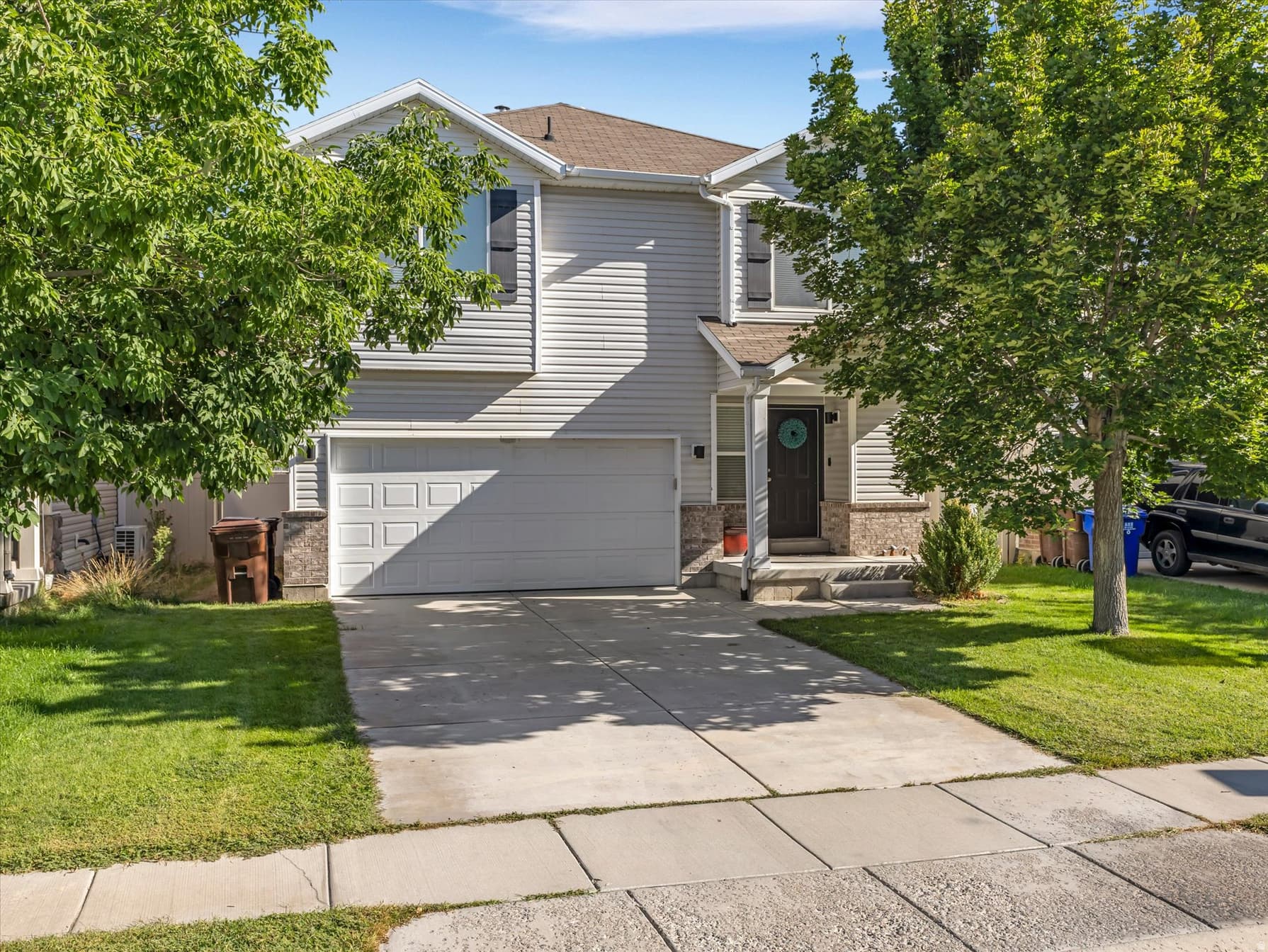 2139 E SUMMIT WAY photo 1