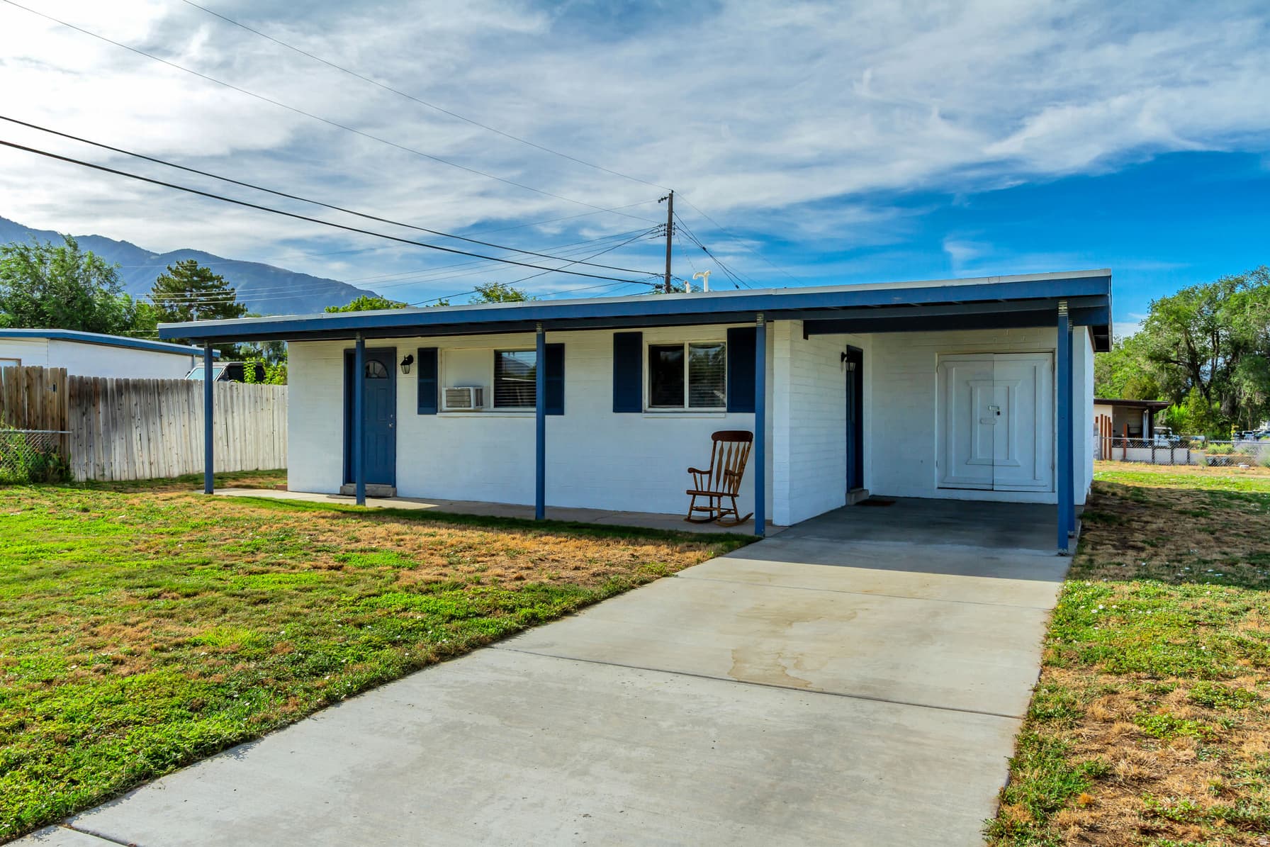 730 E GERANIUM ST photo 1