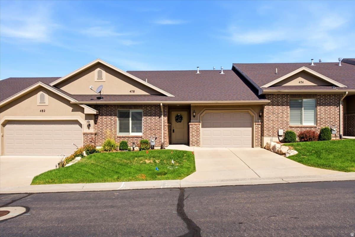 478 W HYDE PARK LN photo 1