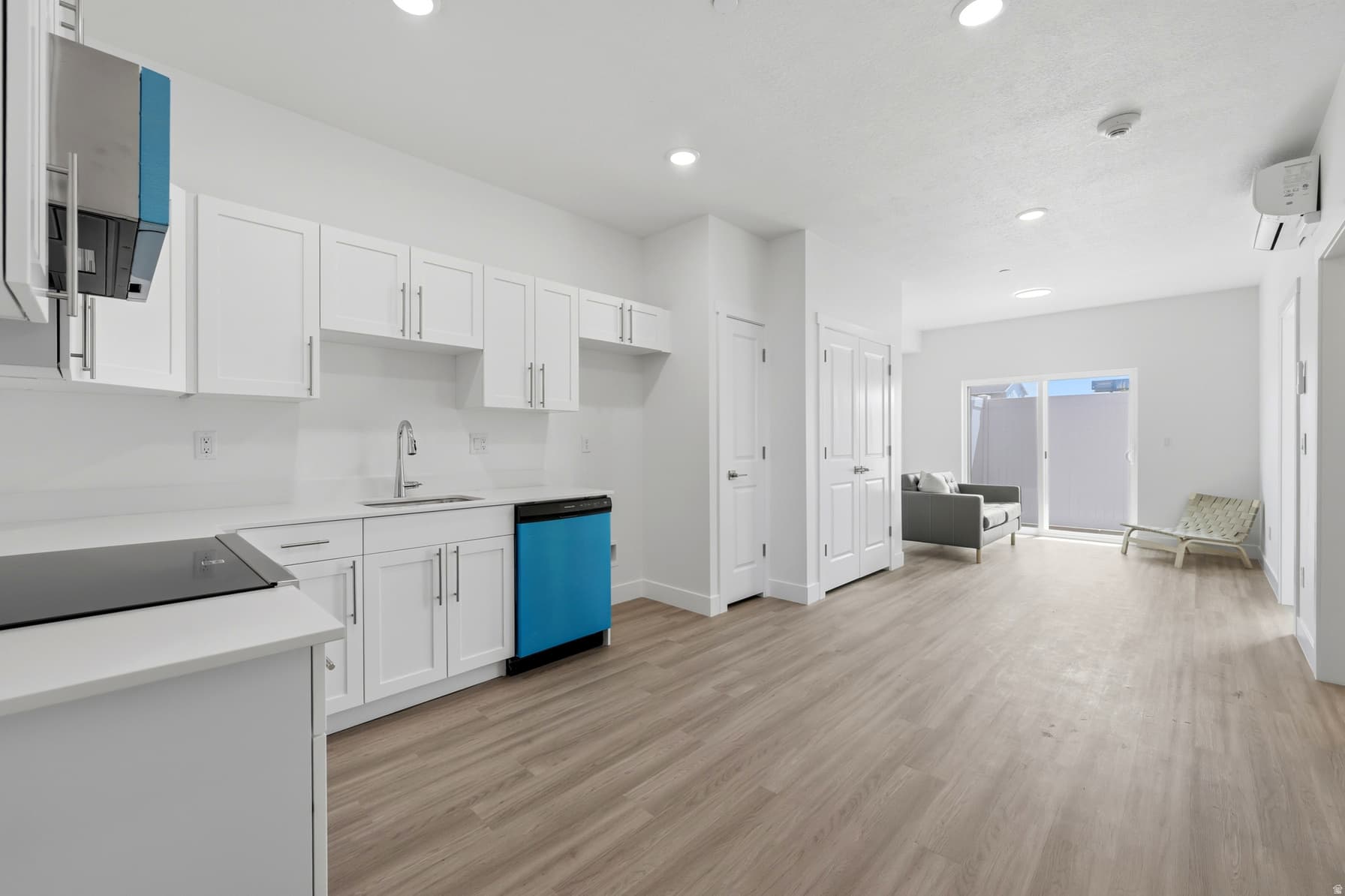2085 N MAIN ST #309 photo 1