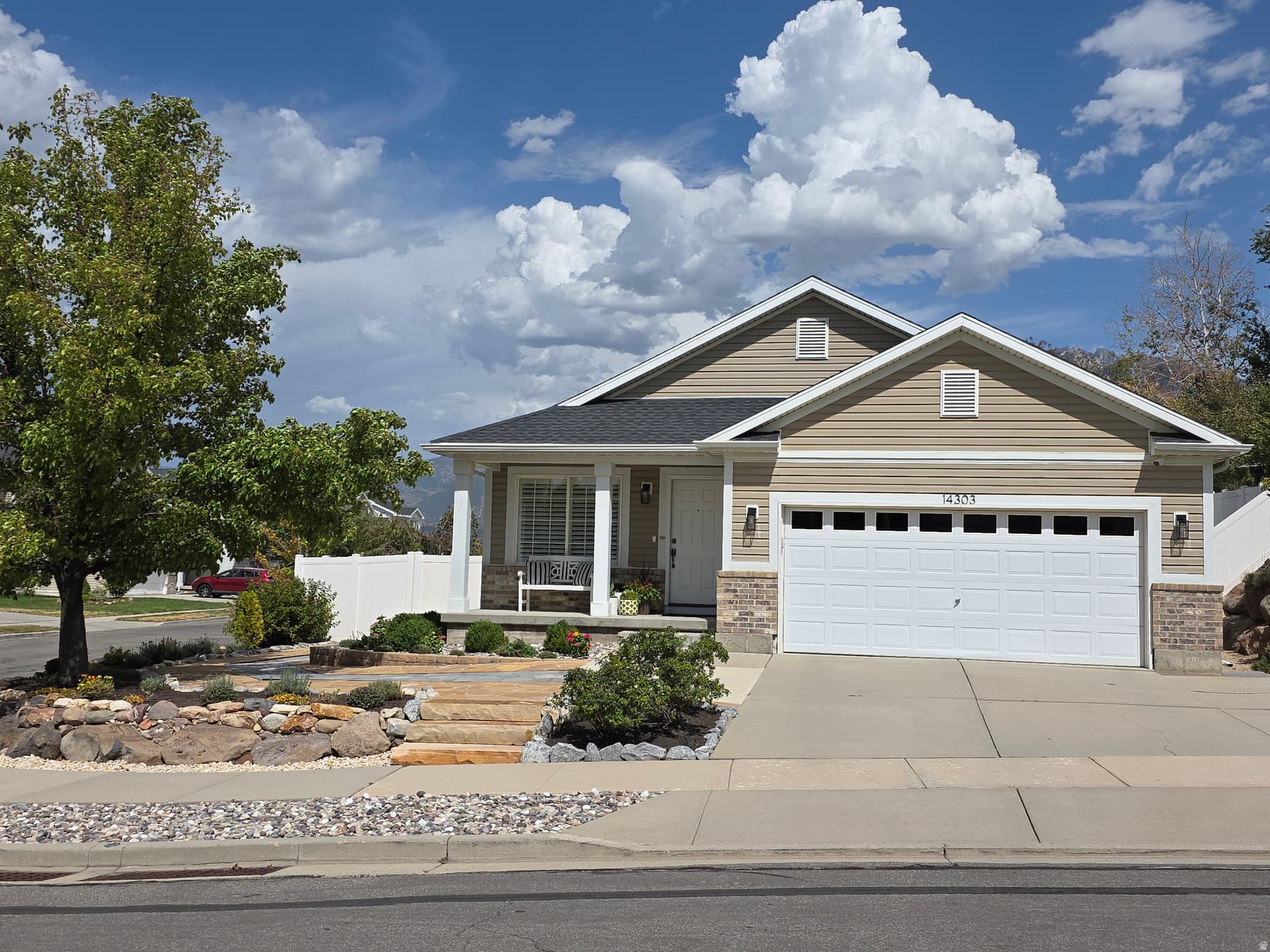 14303 S HONEYFIELD DR photo 1