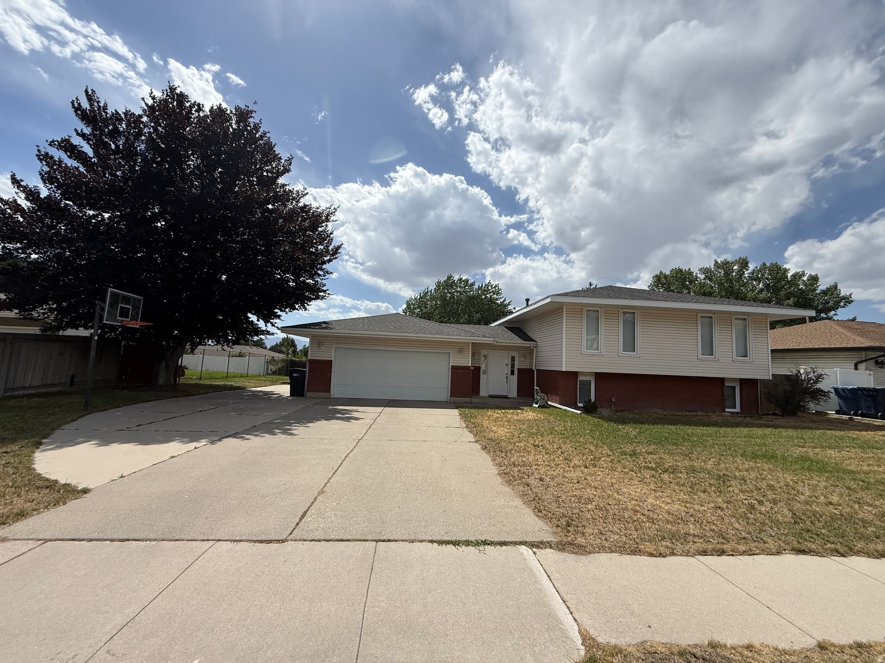 10802 S JASON DR photo 1