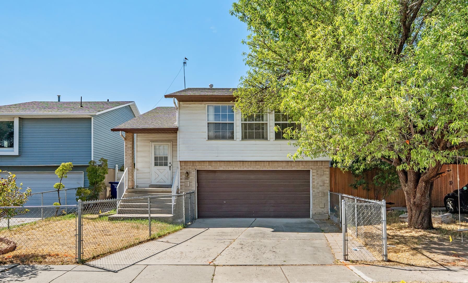 3327 W TESS AVE photo 1