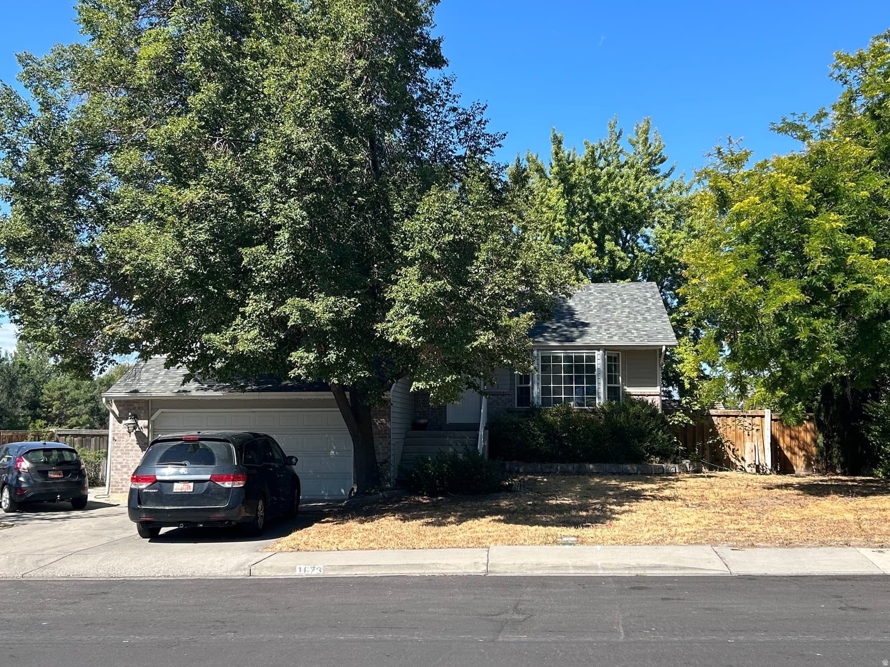 1673 N 390 W photo 1