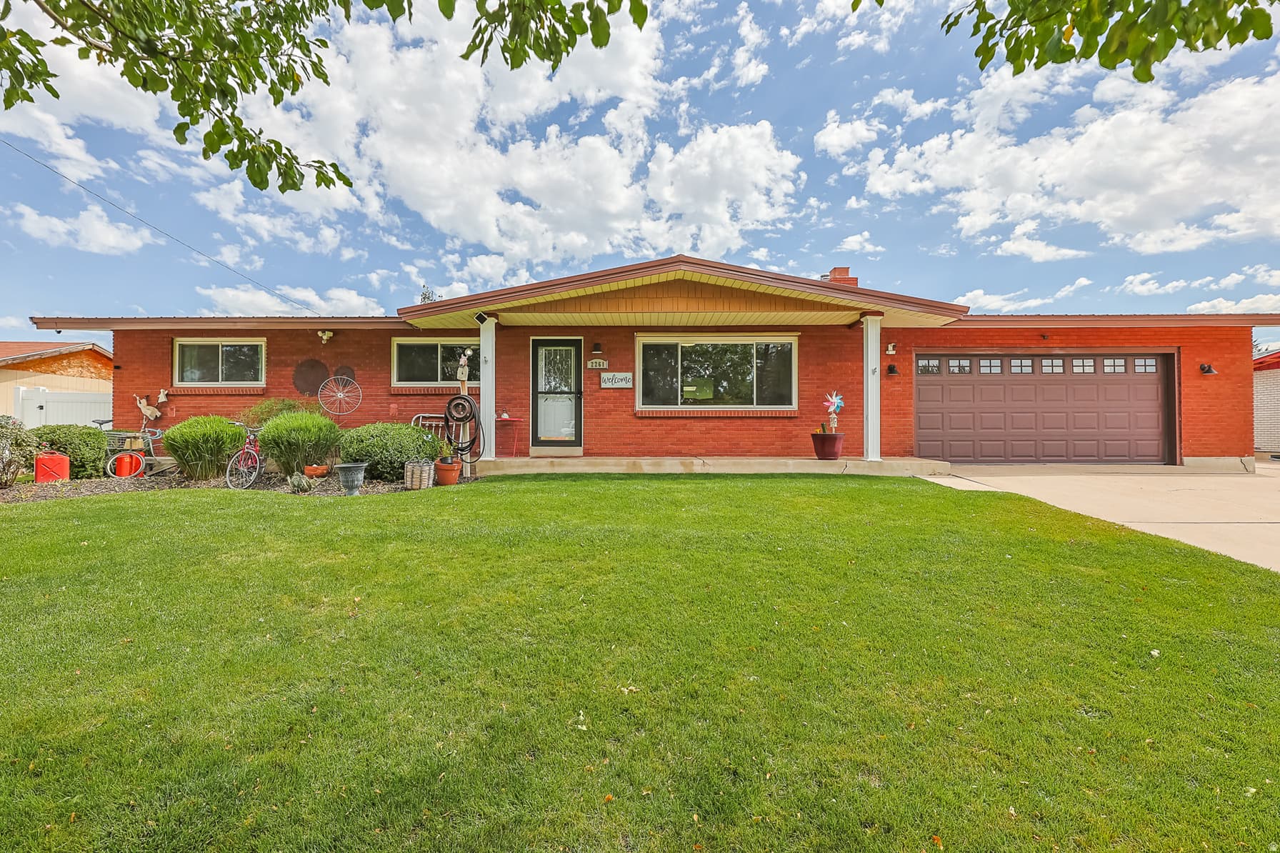 2261 S 1800 W photo 1