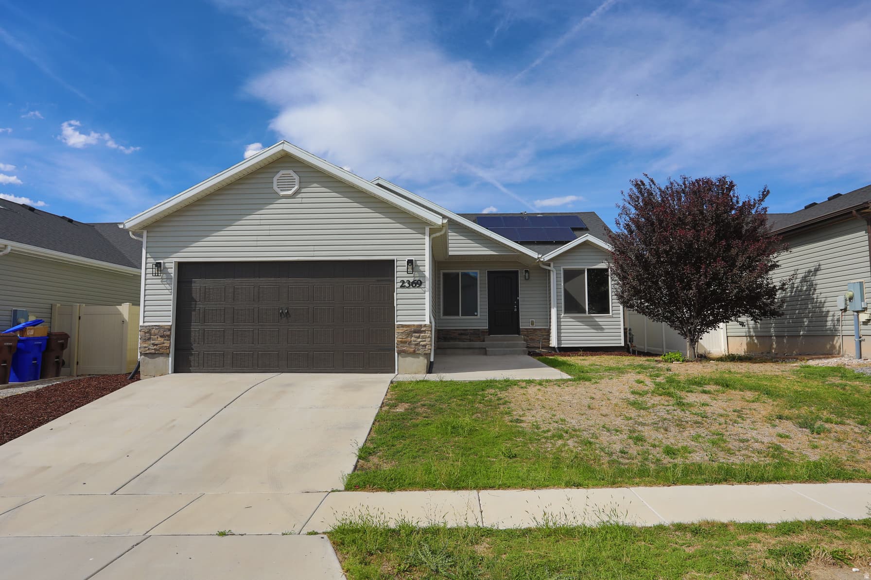 2369 E PRAIRIE LN photo 1