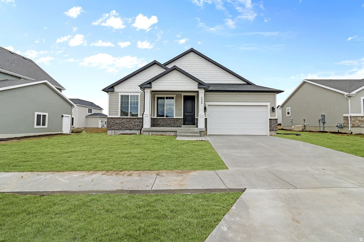 1581 N 2300 W #131 photo 1