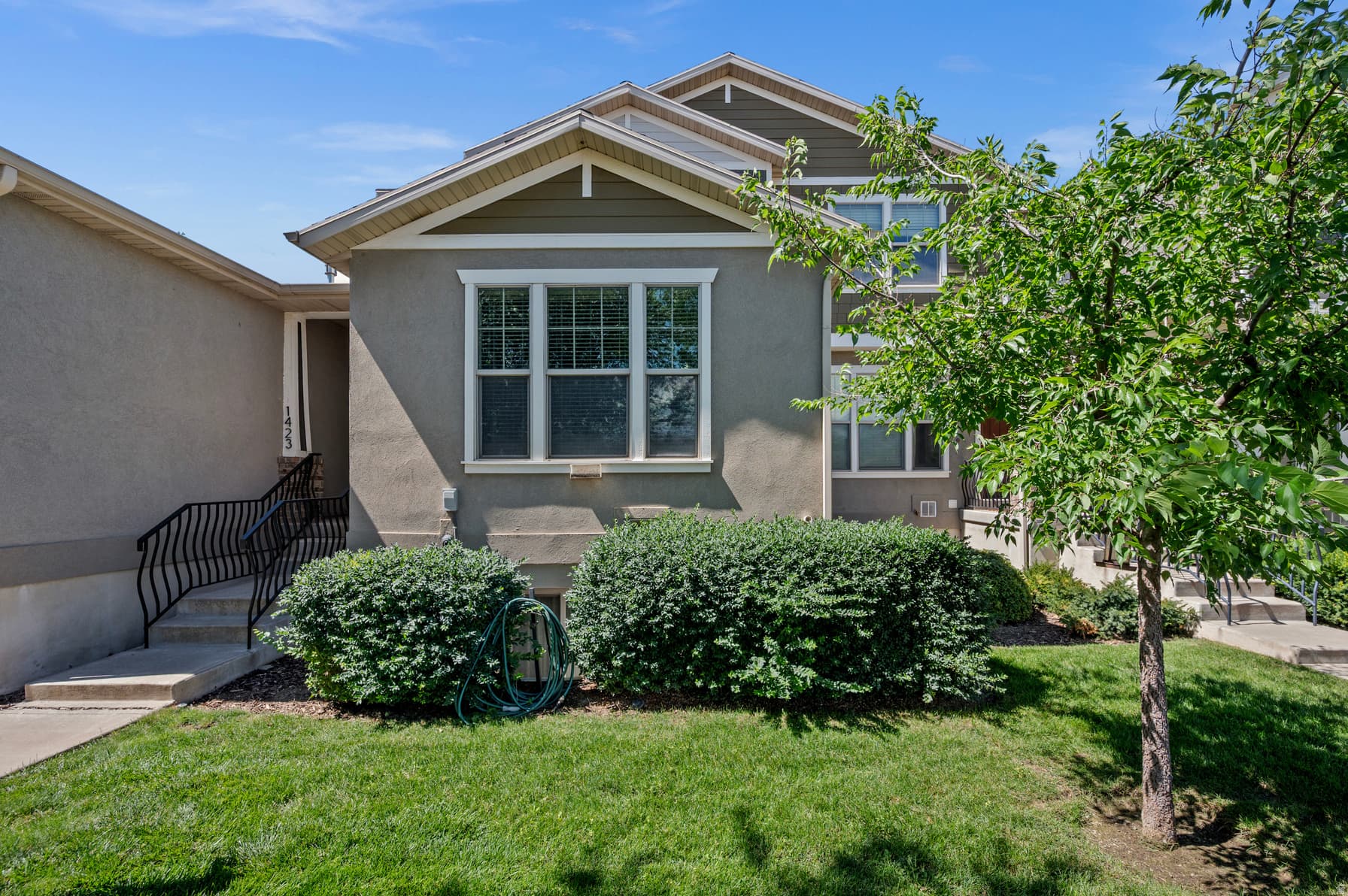1423 S MOUNTAIN VIEW CT photo 1