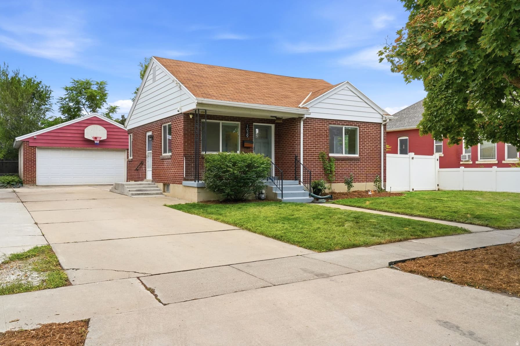 1039 W 800 N photo 1