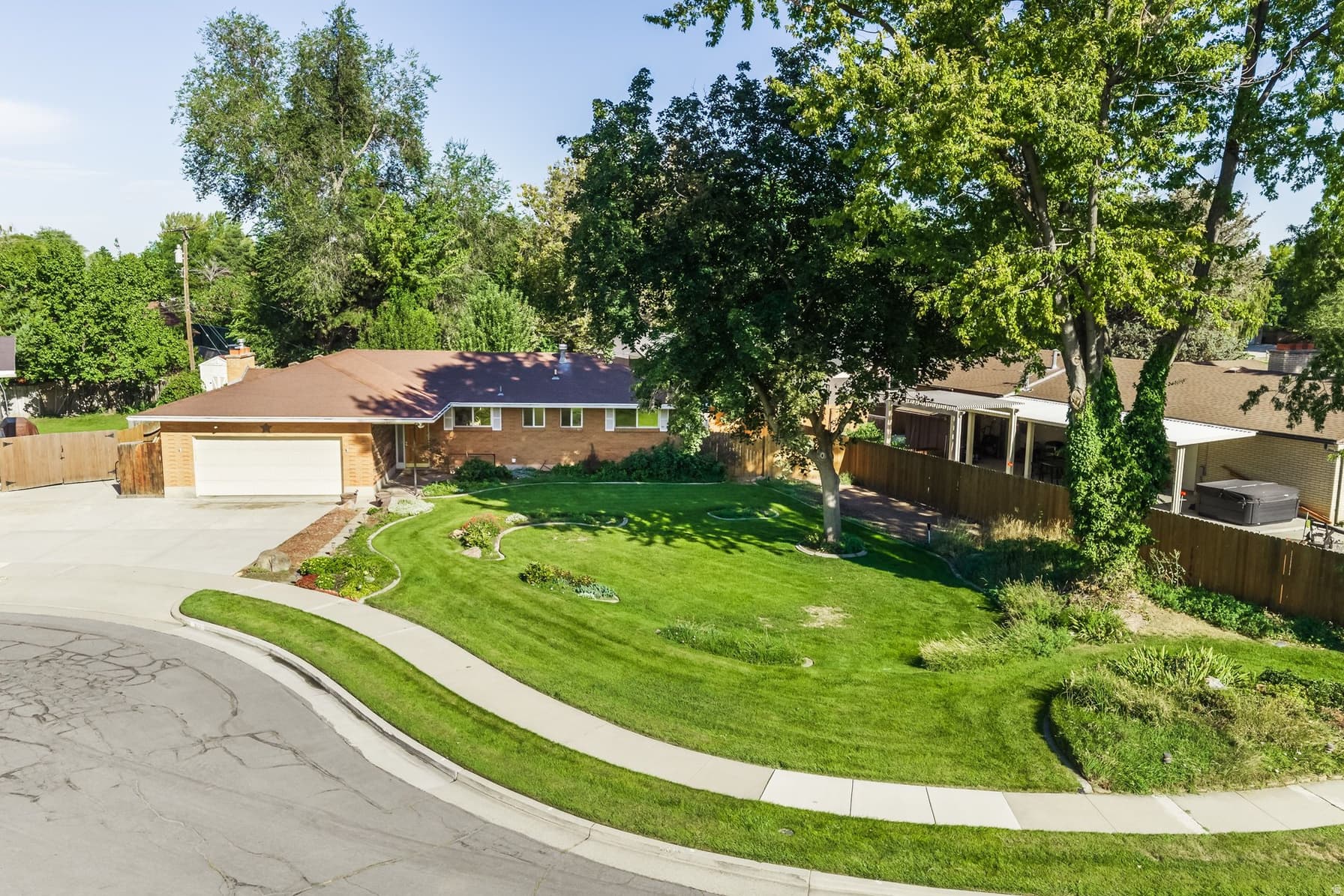 6284 S JAMESTOWN CIR photo 1