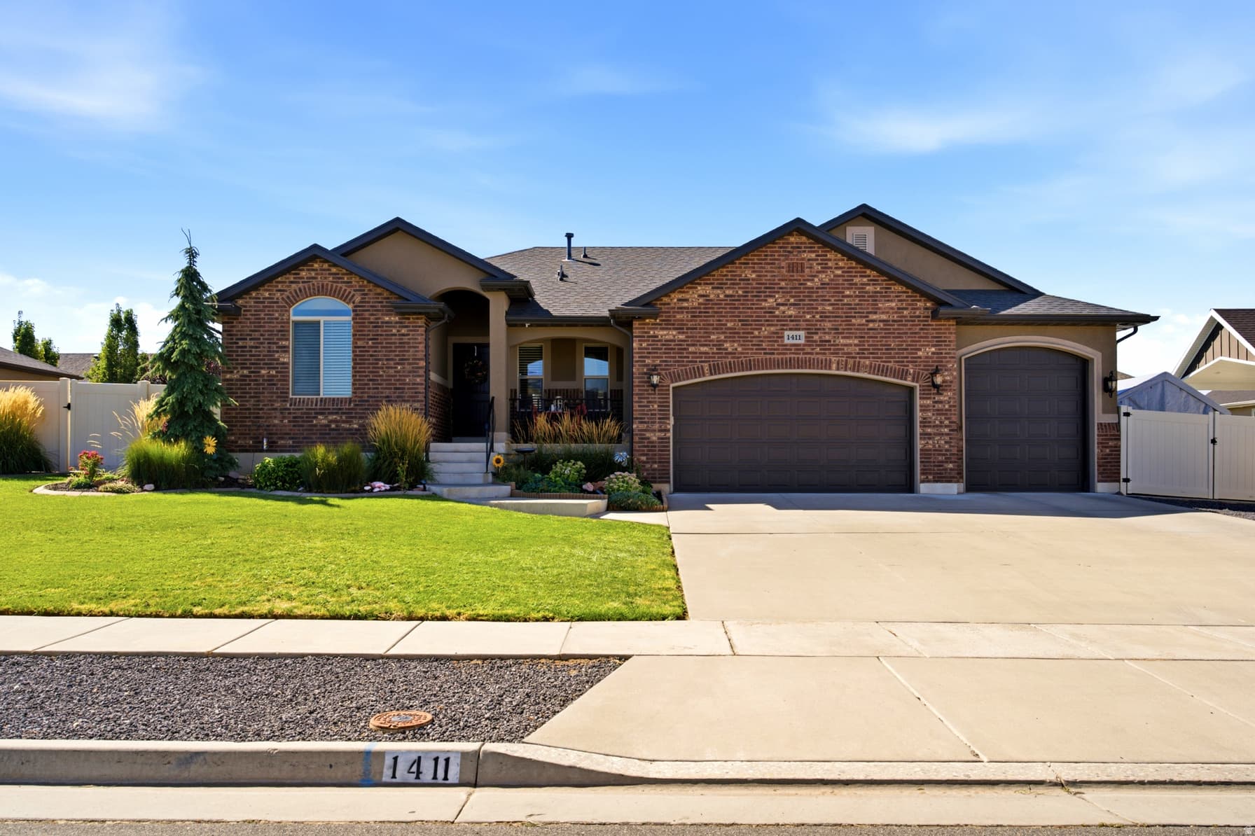 1411 W 2400 N photo 1