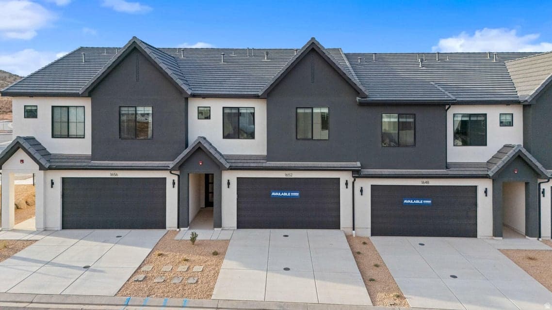 1723 S VIEWCREST photo 1