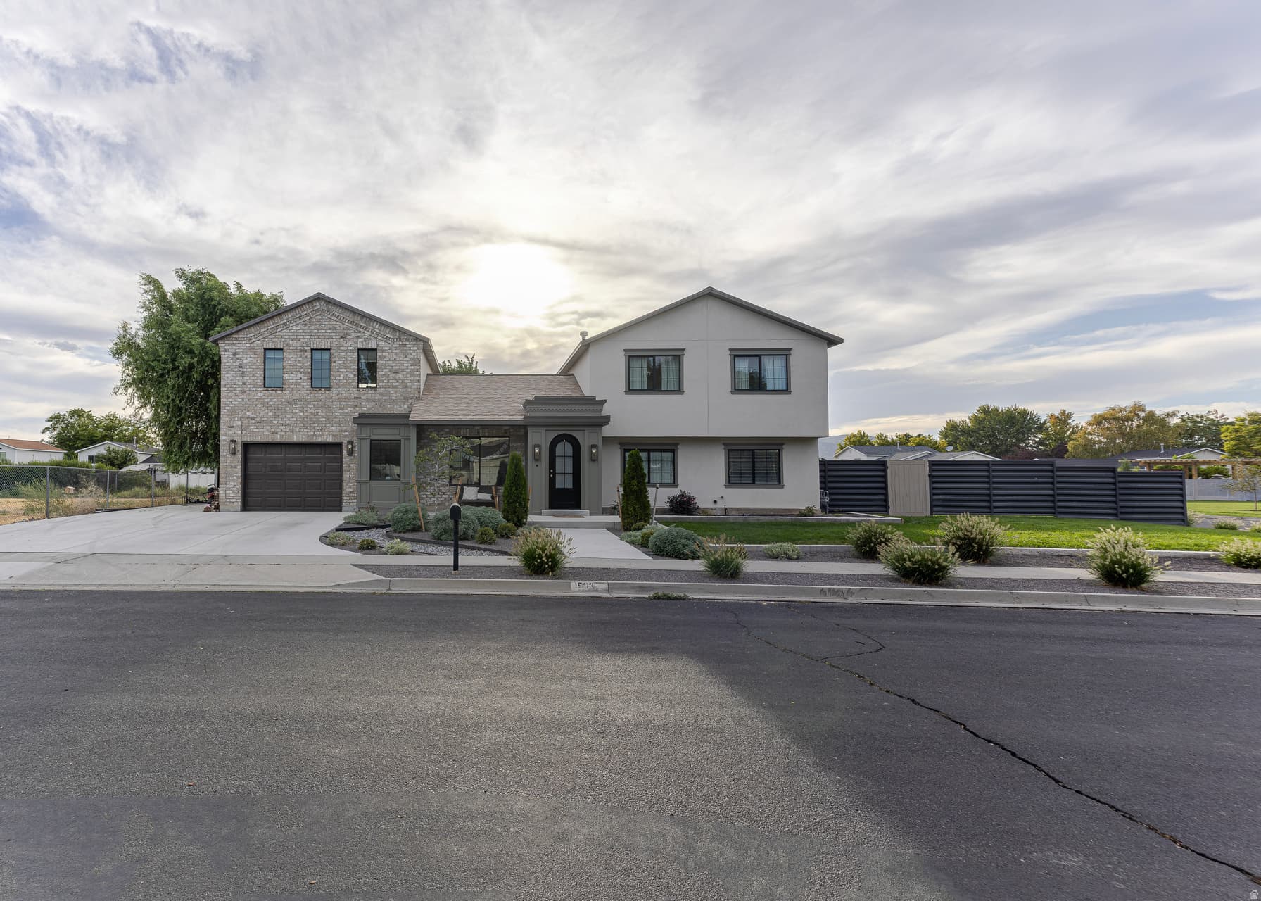 1593 N 1825 W photo 1