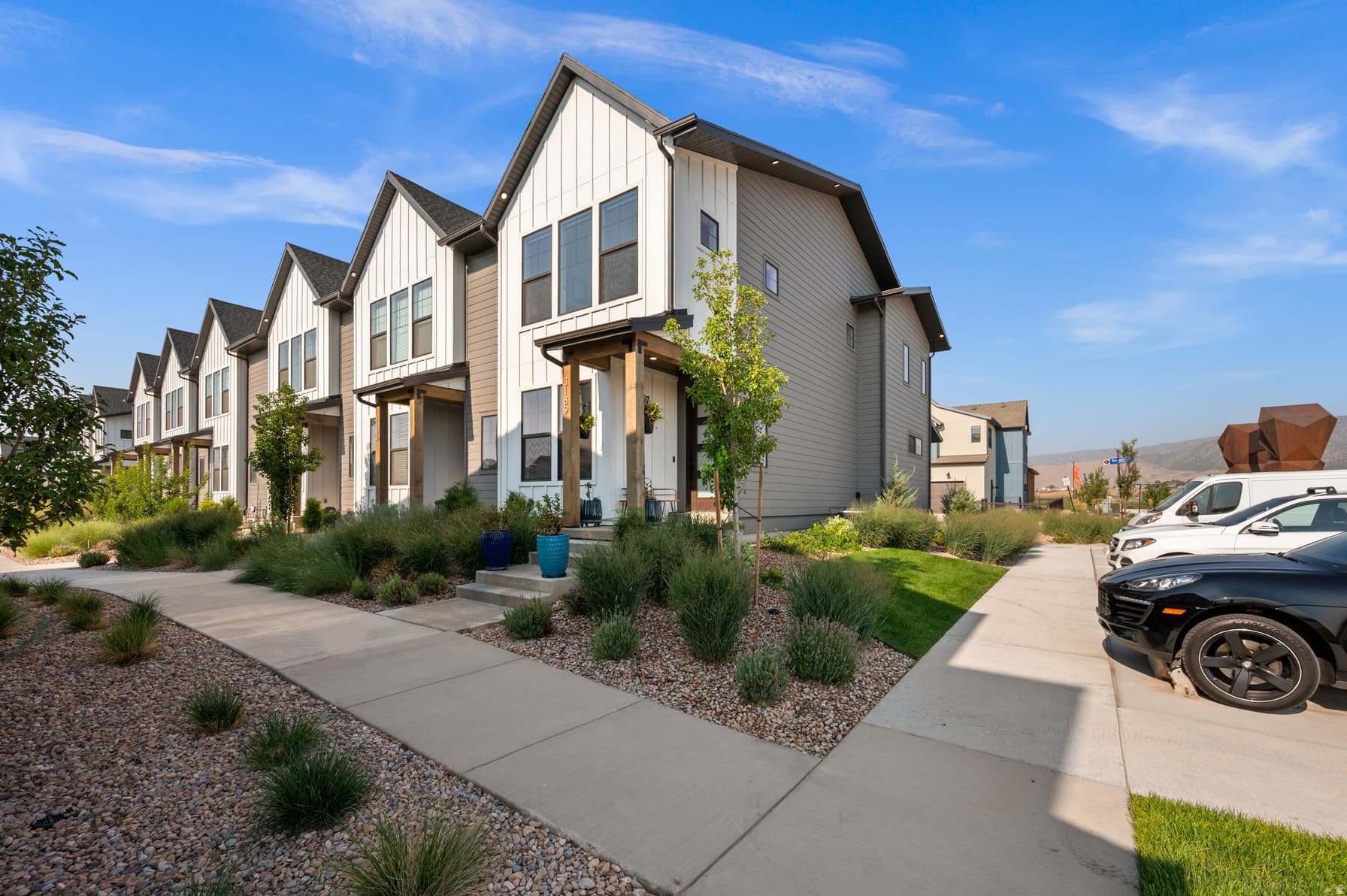 3189 N STARDEW ST photo 1