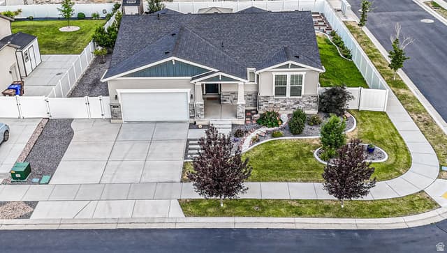 1488 E KELSEY DR