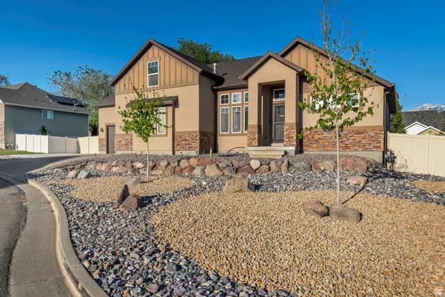 11829 S PINNACLE ACRE CT